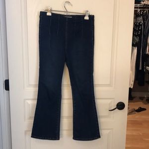Free People pull on Cropped Flare, size 28